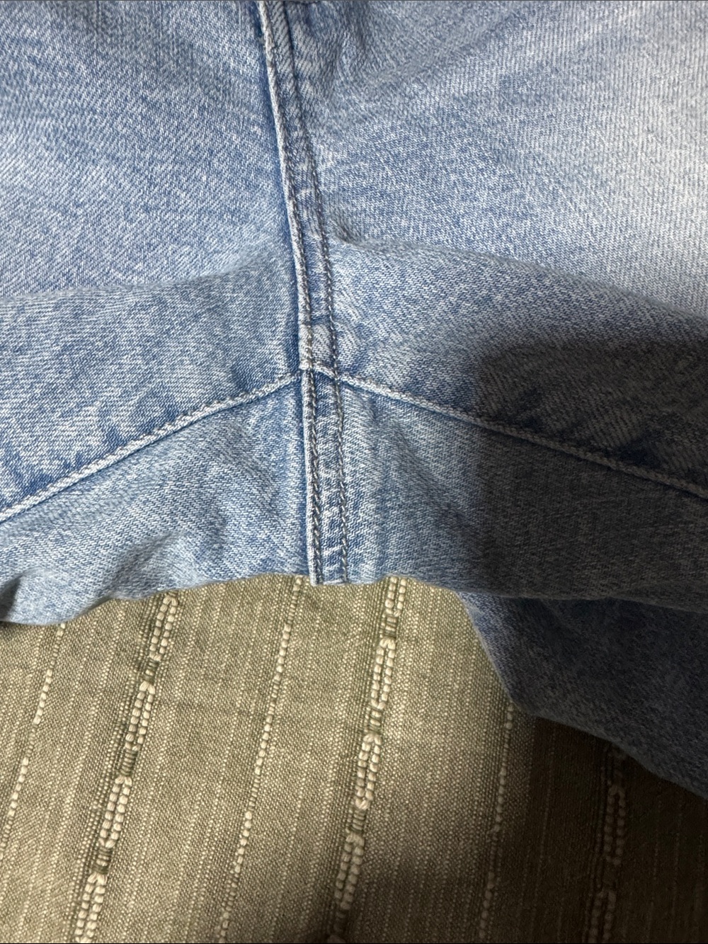 CAbi Naples Crop Light Blue Wide-Leg Jeans Spring 26 - Picture 4 of 4